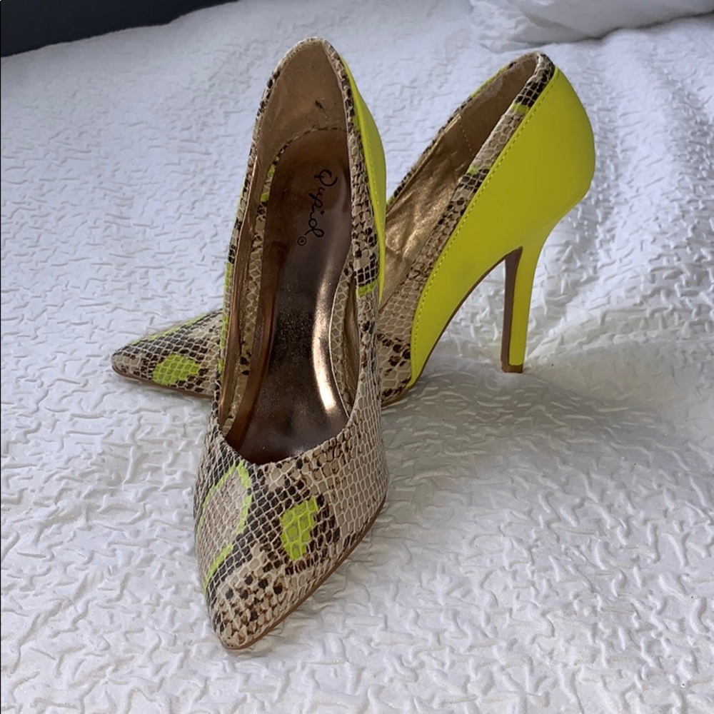 Yellow and snake skin heels! Never worn